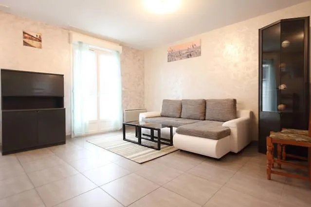 La Maison Tourangelle Nyaraló *